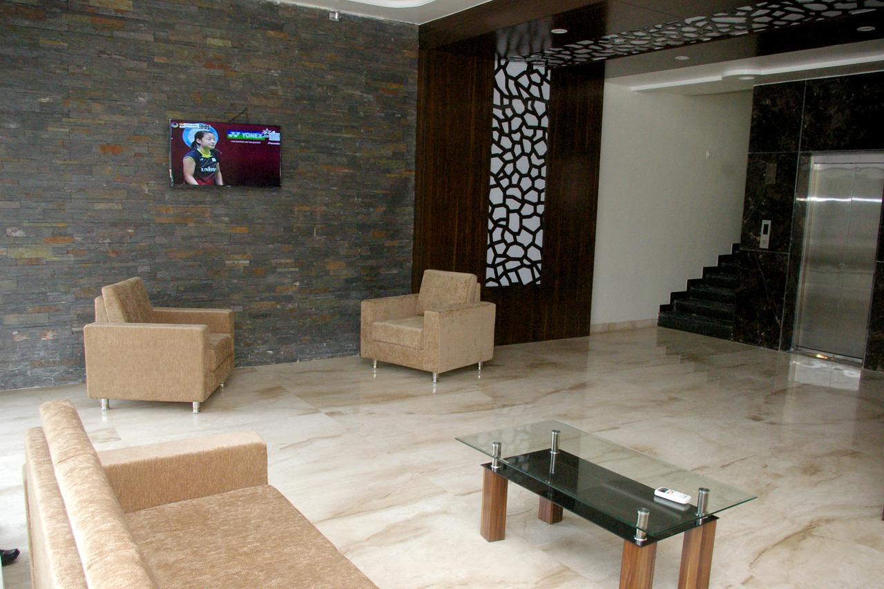 Hotel Gulmohar Pride Ahmednagar Kültér fotó